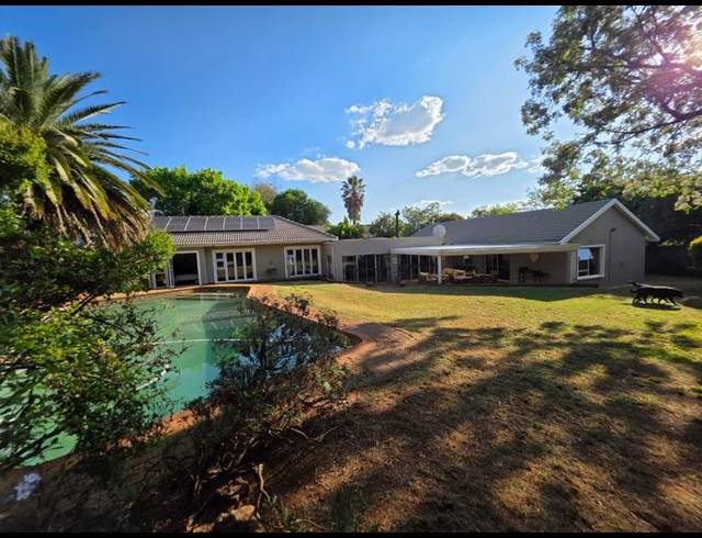 5 BEDROOM HOUSE FOR SALE IN GREENHILLS